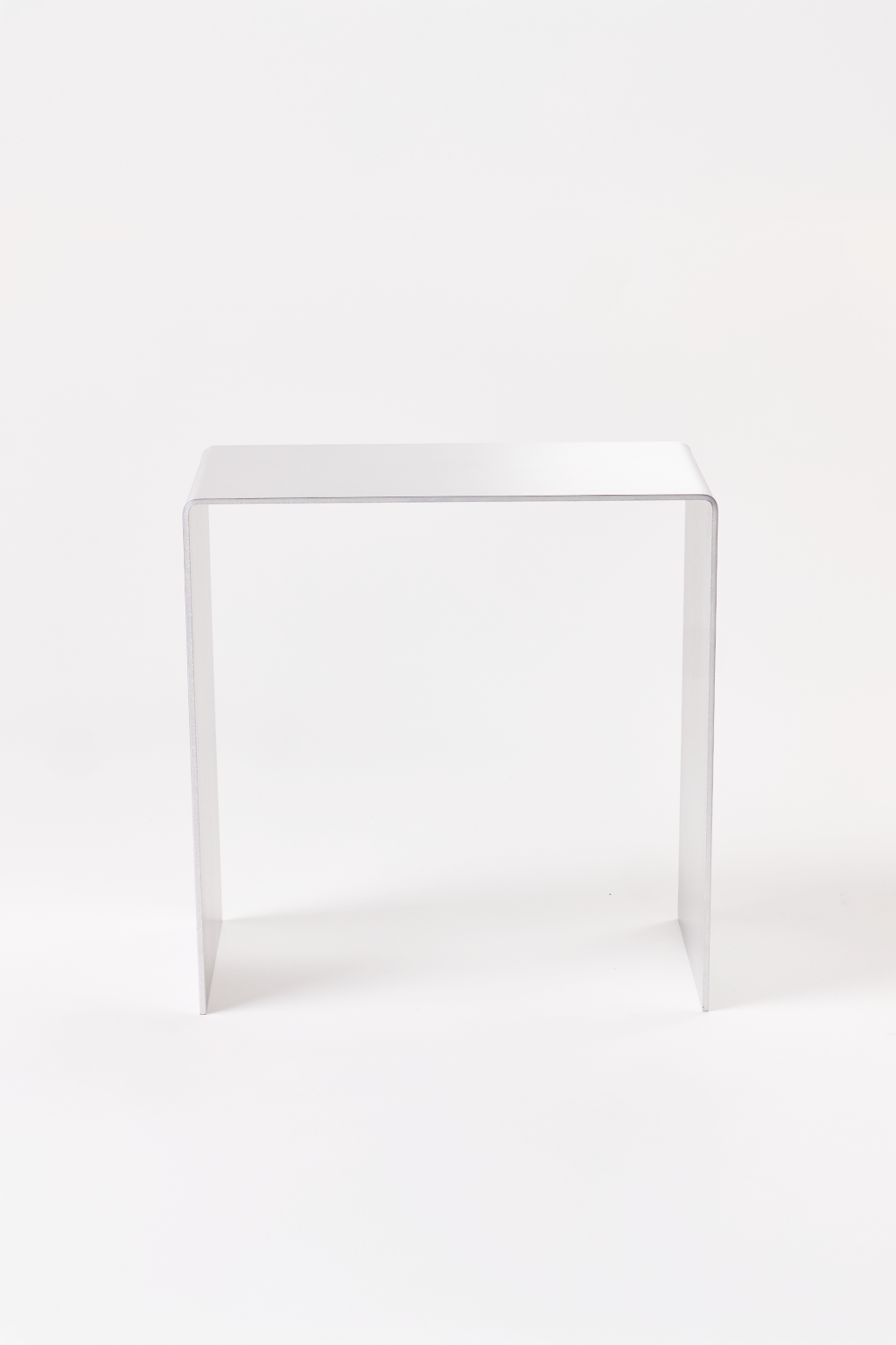 FARO_1 | Corner table, 40 cm