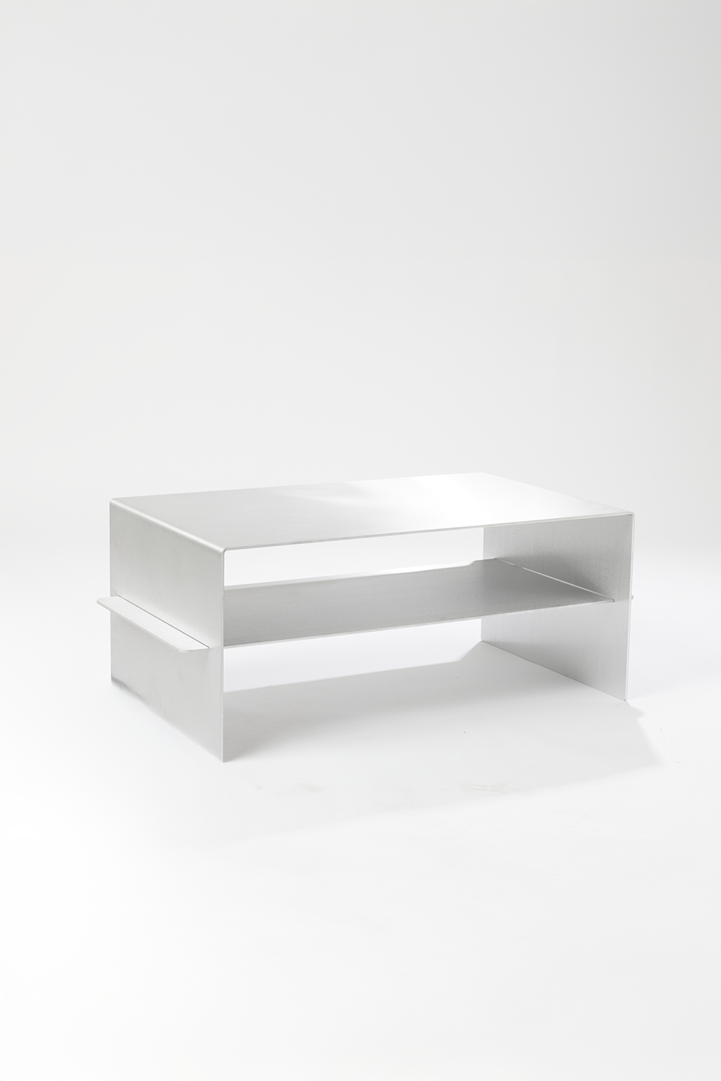 LURA_3 | Coffee table, 80 cm with shelf